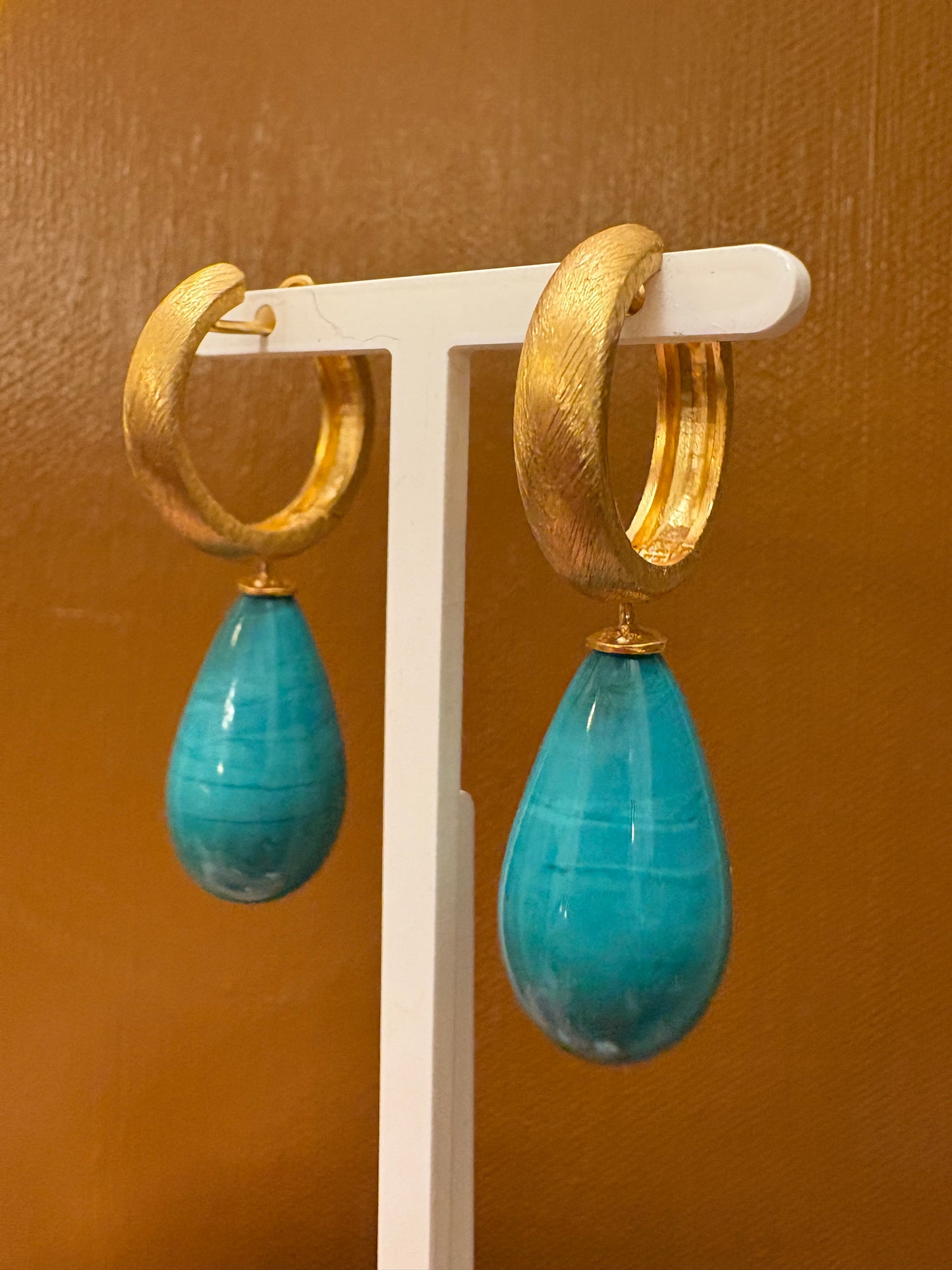 Klar grøn glasdråbe vedhæng forgyldt top 24x12