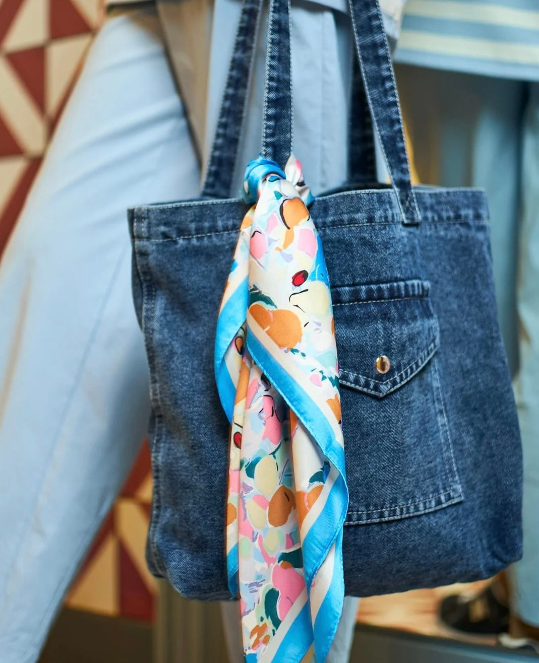 Minitørklæde med lækre farverigt print