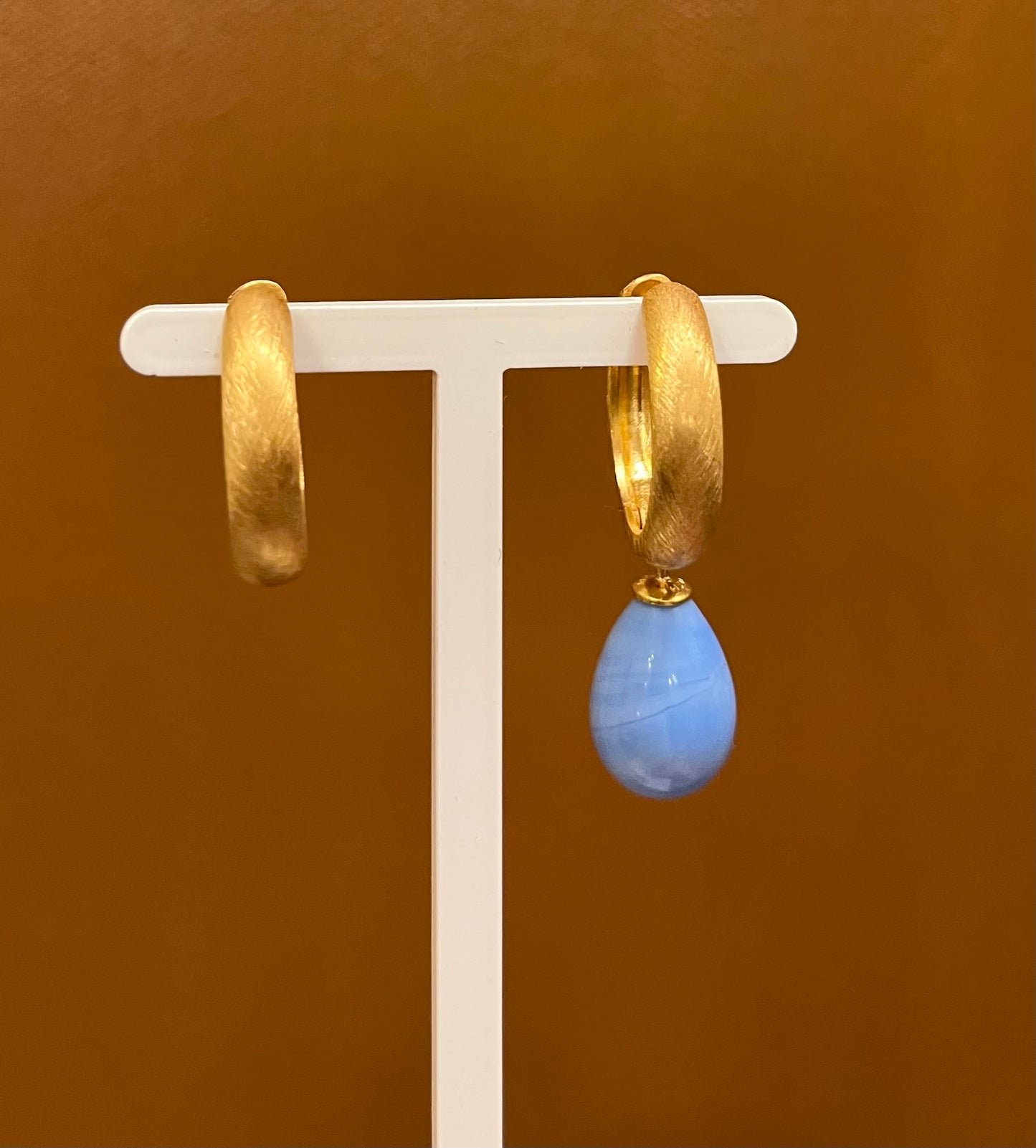 Lyseblå glasdråber forgyldt top 16x11 mm