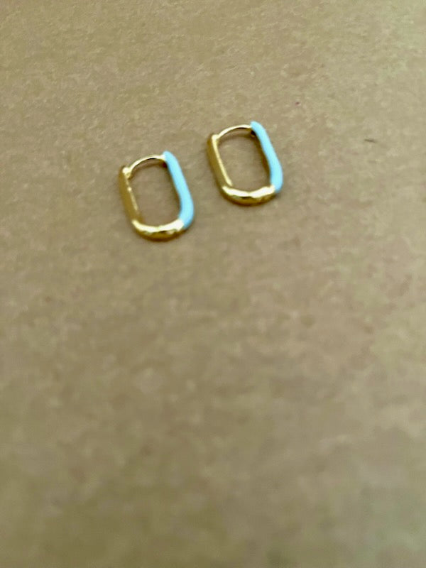 Ovale hoop med lyseblå emalje