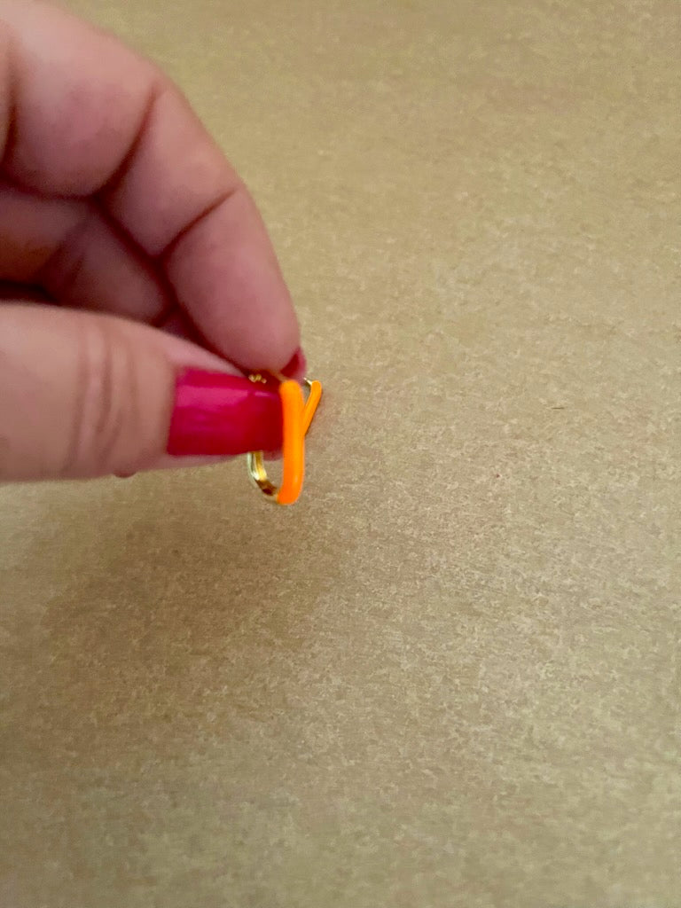 Ovale hoop med orange emalje