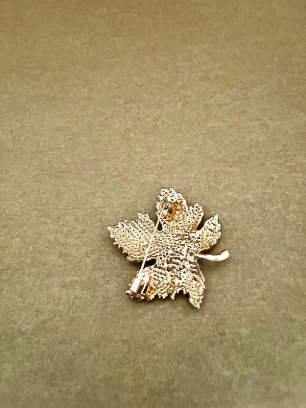 Blad broche