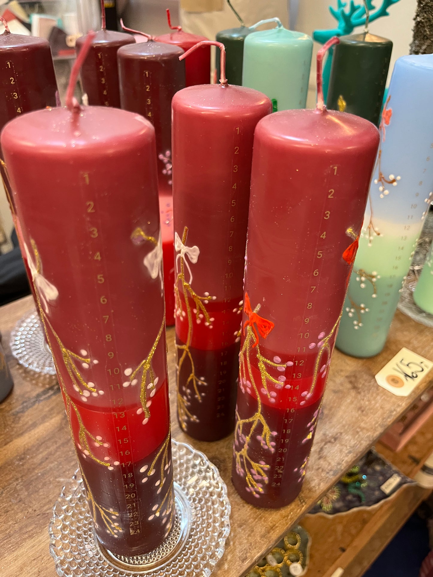 Kalenderlys rouge, klassisk rød og mørk bodaux