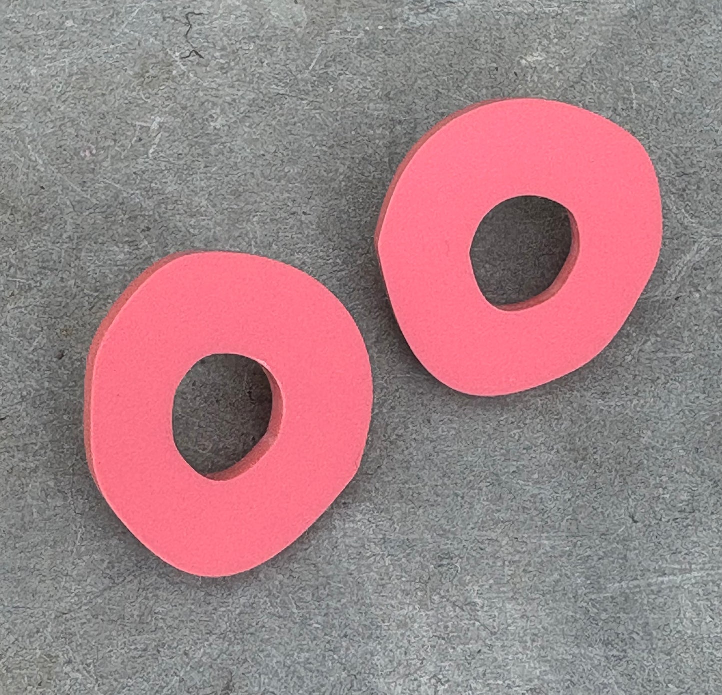 Ørestikker i pink