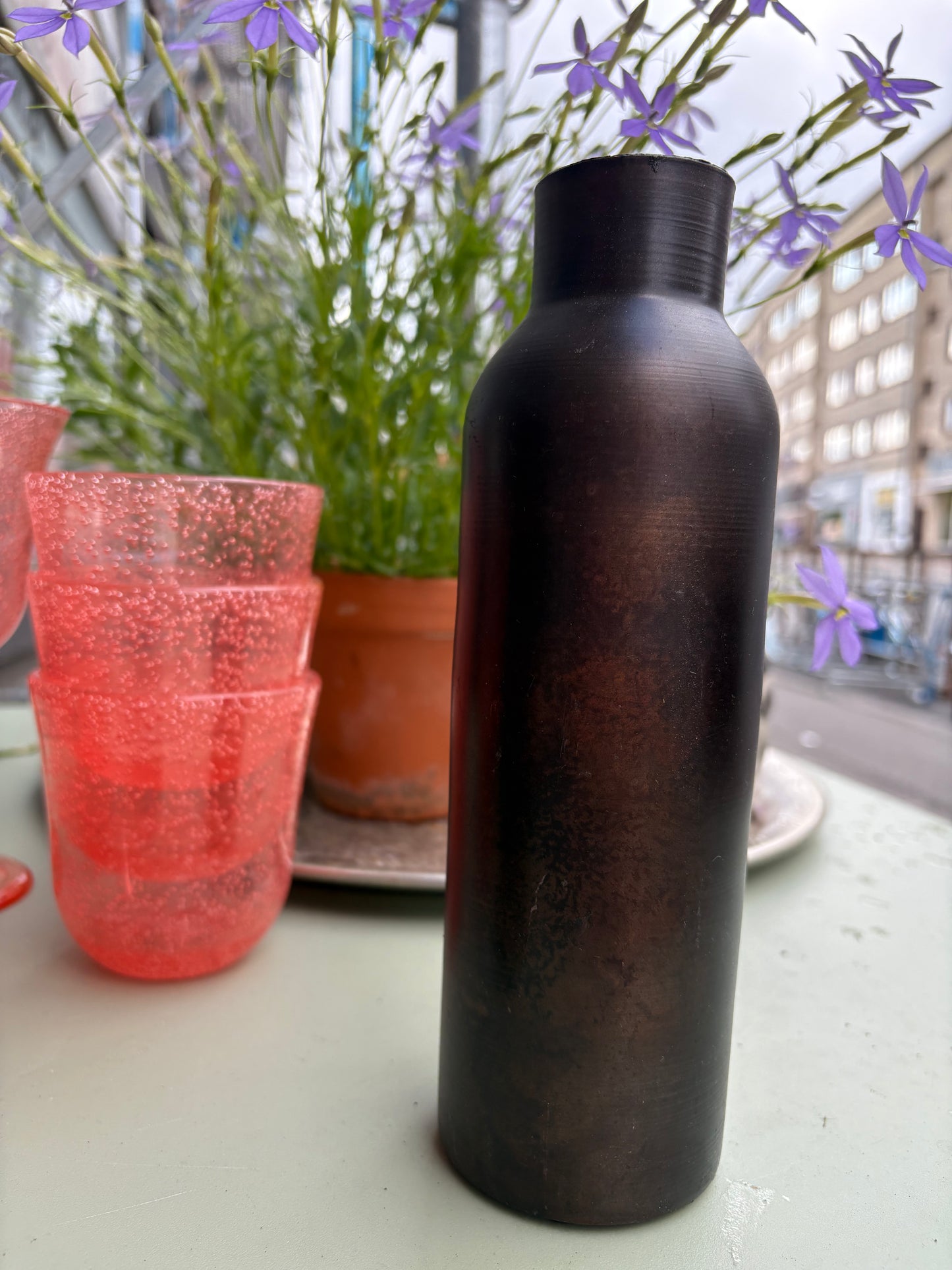 Vase i genanvendt jern