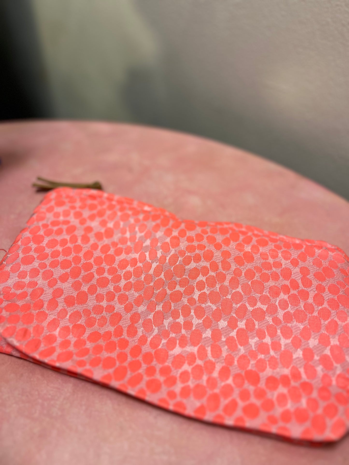 Stor Clutch i neon orange | 27x18 cm.