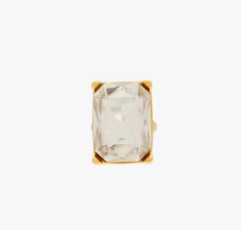 Statement ring med stor firkantet sten