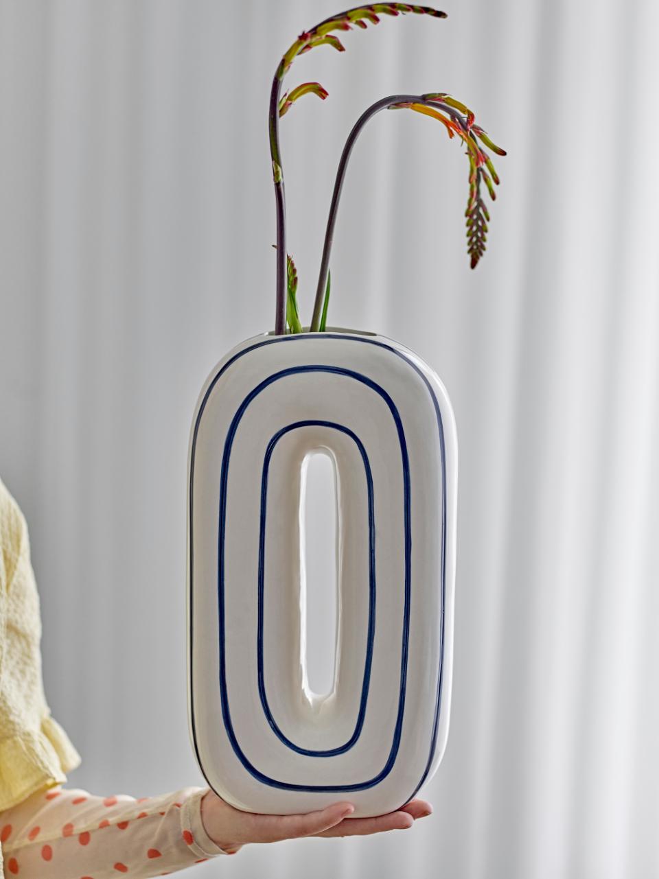 Oval høj vase