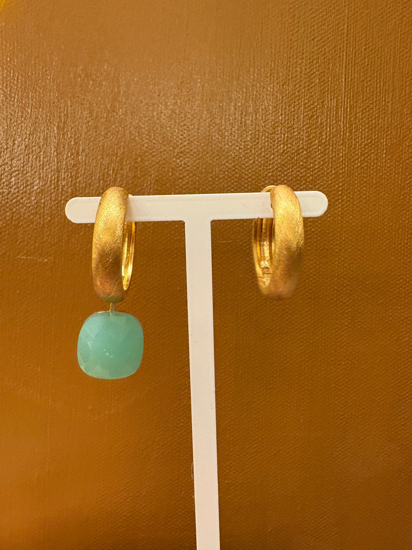 Mint grøn krystal vedhæng 12x12