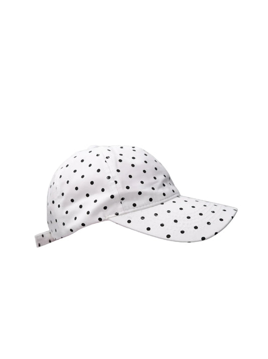 Prikket kasket – Hvid med sorte prikker