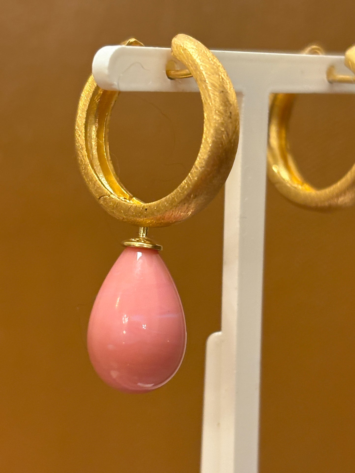 Gammel rosa glasdråbe vedhæng forgyldt top 16x11 mm