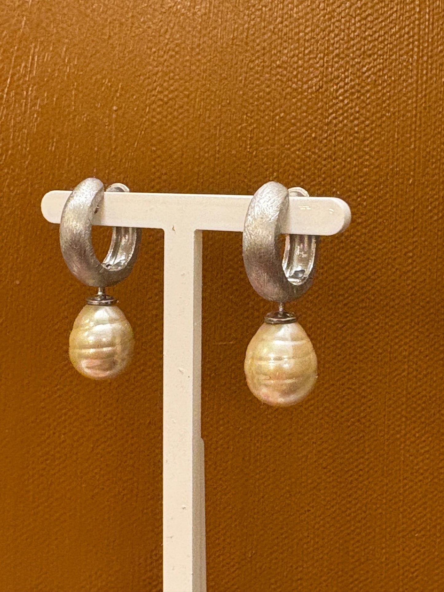 Mallorcanske barokperler vedhæng sølv top 12x10 mm