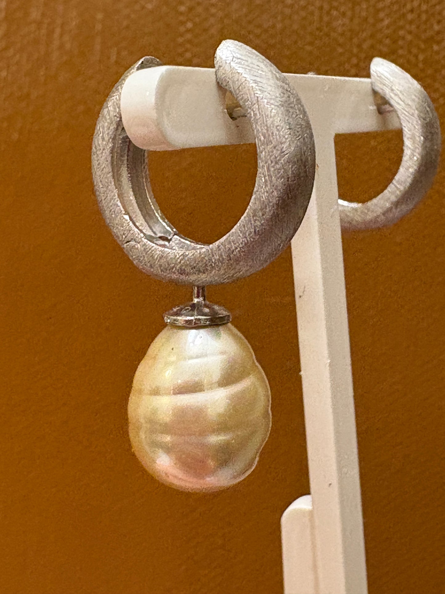 Mallorcanske barokperler vedhæng sølv top 12x10 mm