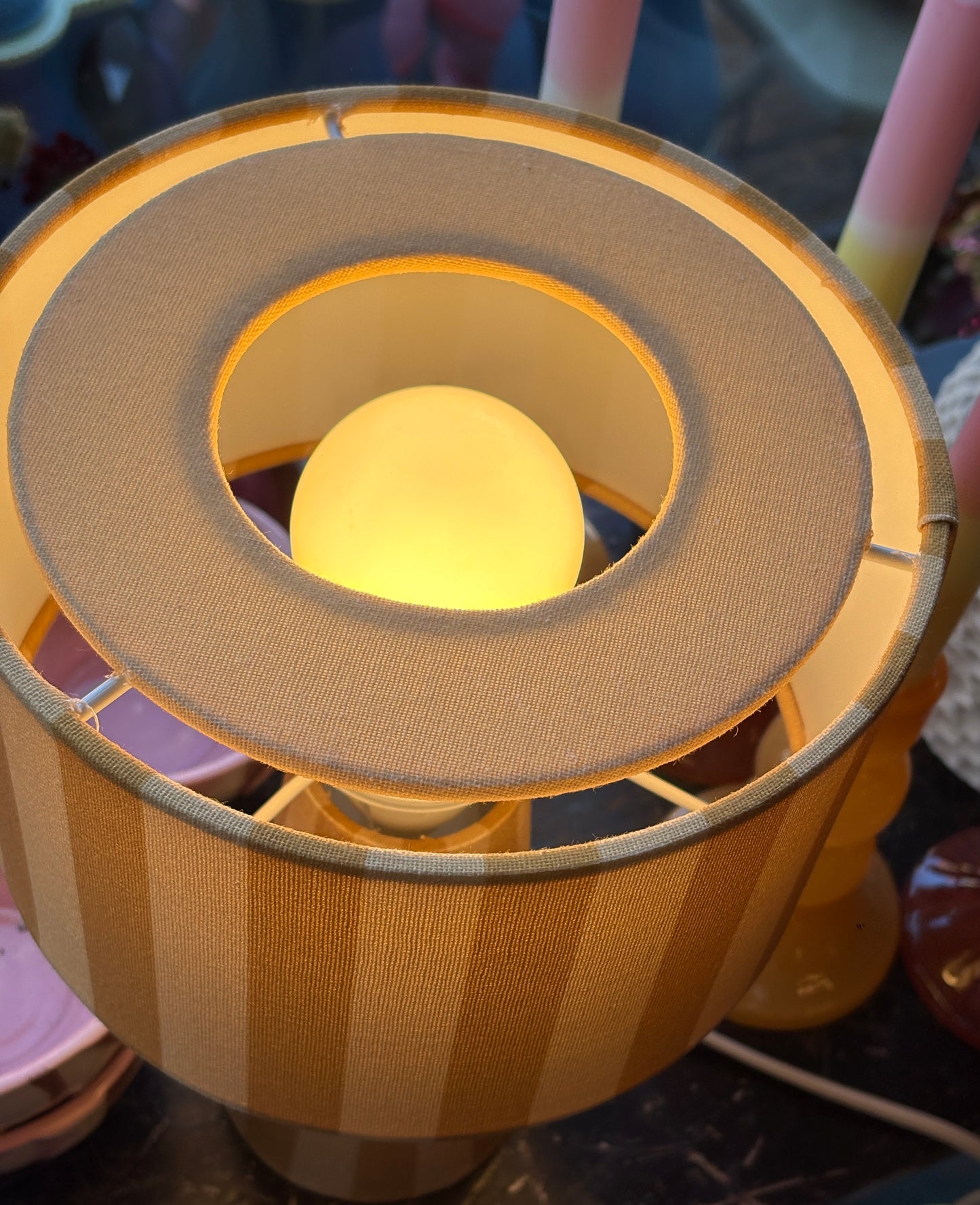 Bordlampe med striber