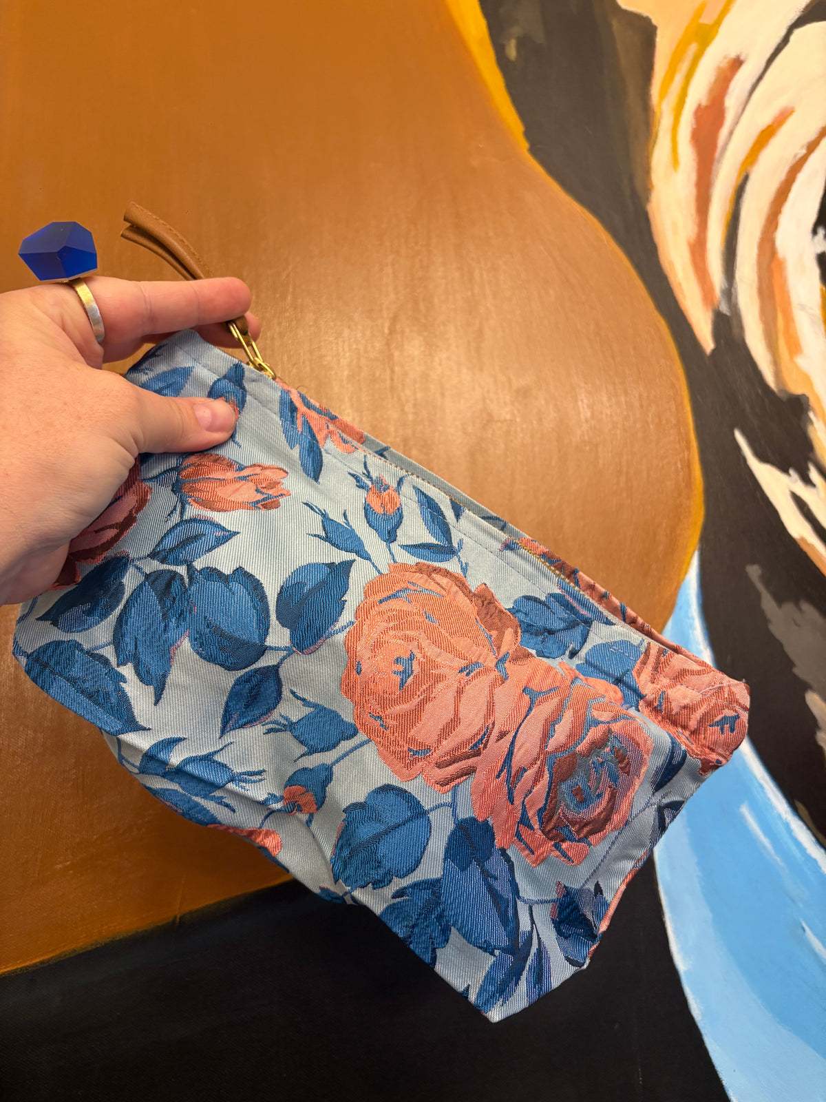 Stor Clutch i lyseblå med blå blade og gammel rosa blomster | 27x18 cm