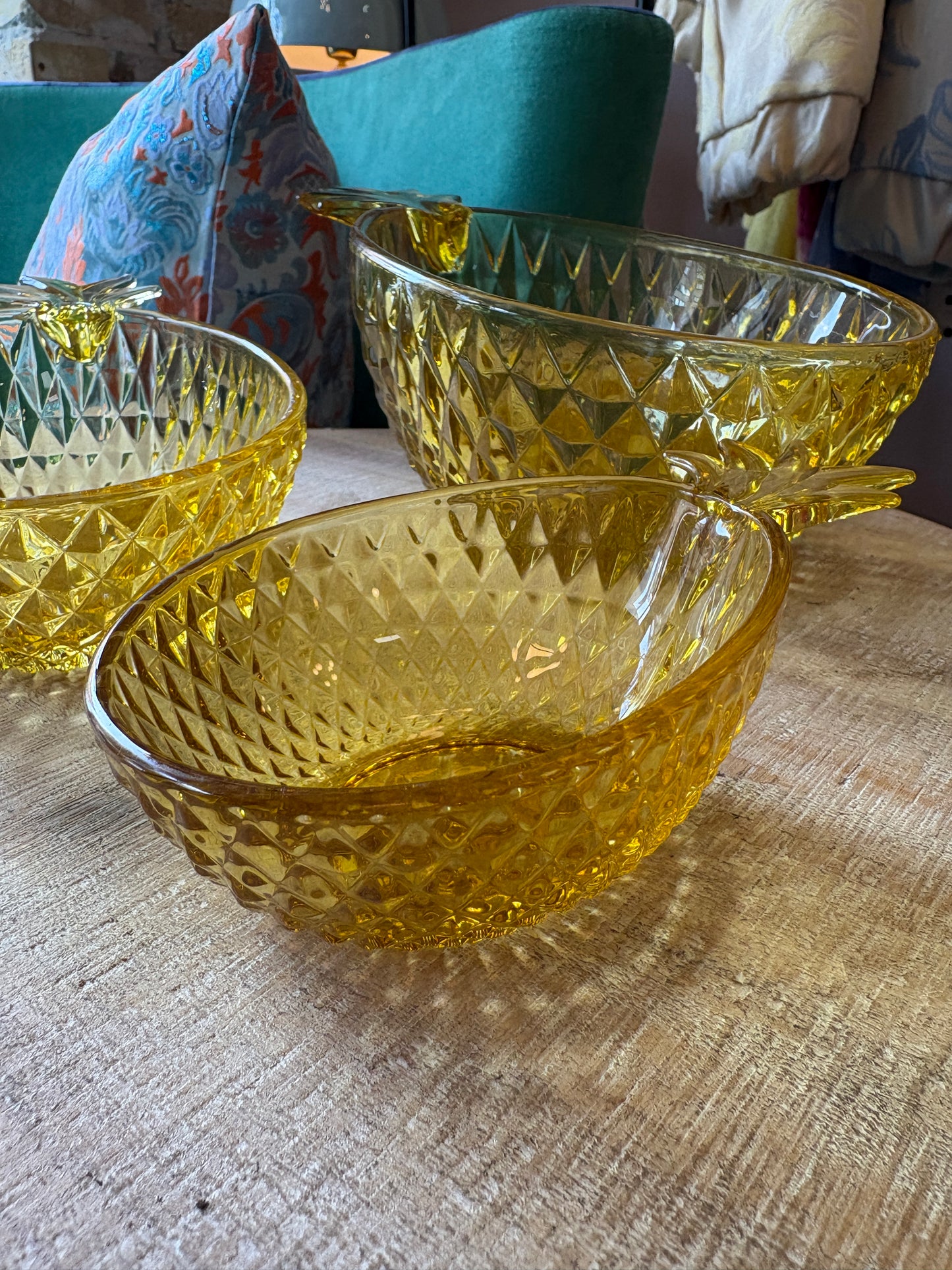 Ananas glasskåle i ravfarve – 3 forskellige størrelser