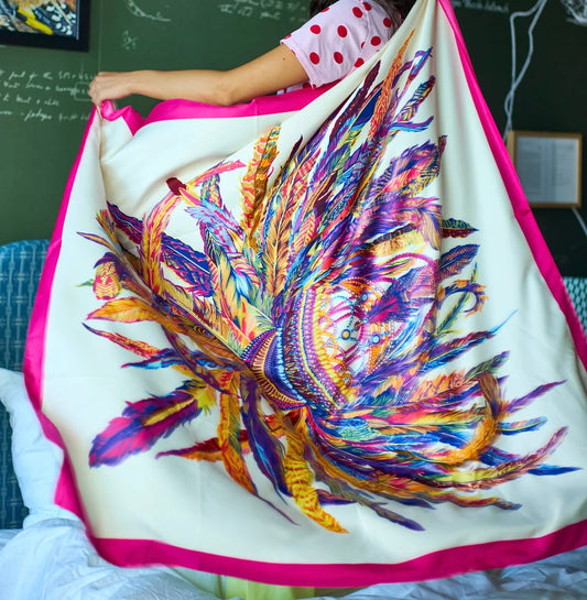 Satin tørklæde – Pink print | 128x128 cm