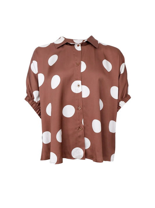 Polkaprikket skjortebluse i viskose – One Size