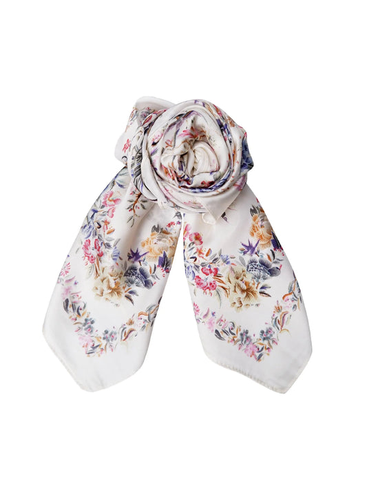 Hvidt tørklæde med blomster