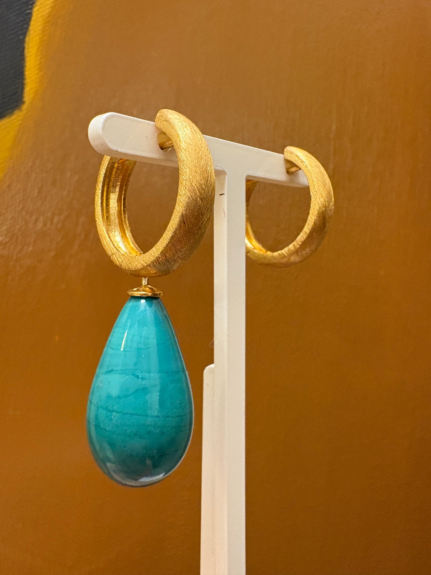 Klar grøn glasdråbe vedhæng forgyldt top 24x12