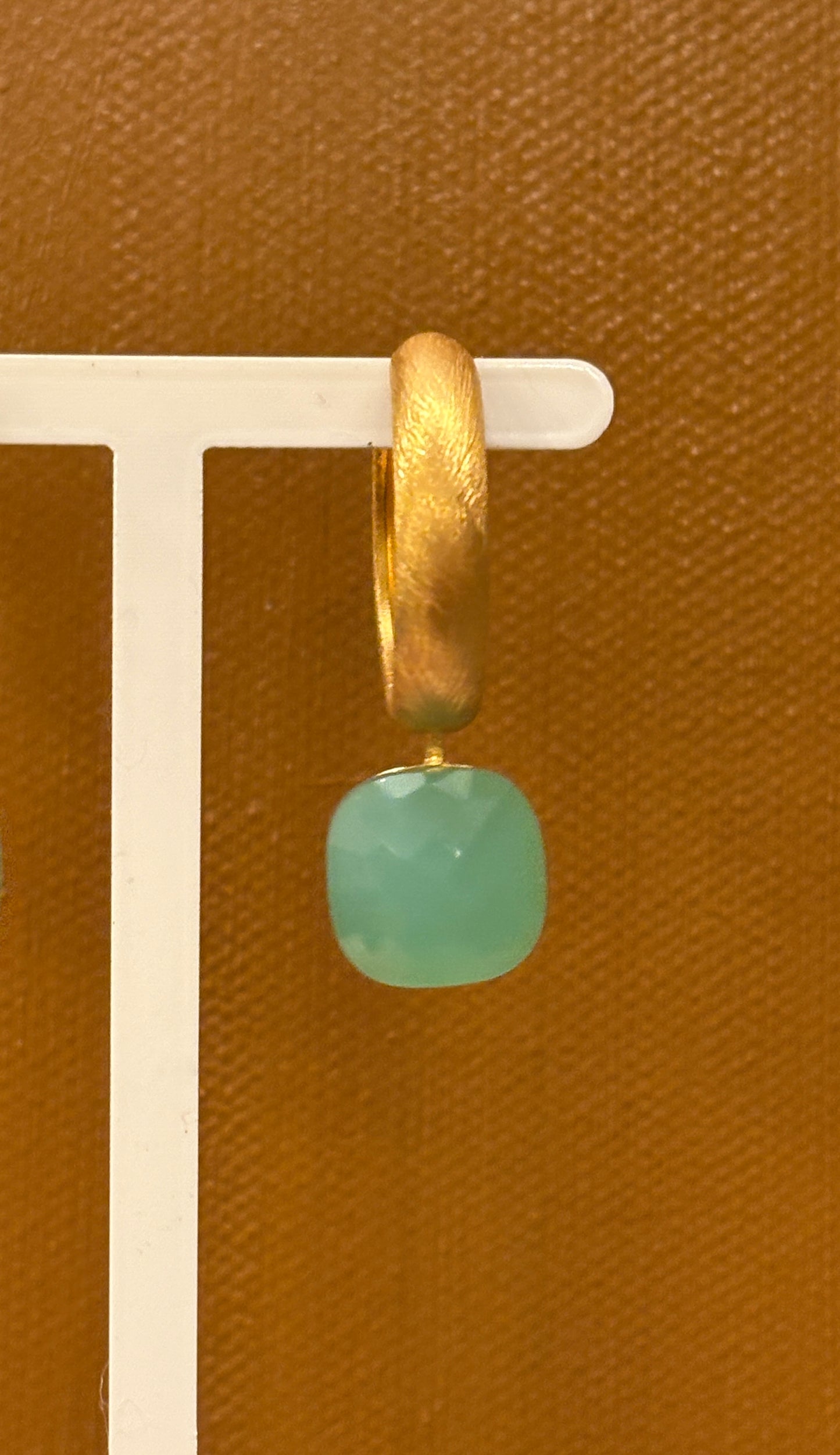 Mint grøn krystal vedhæng 12x12