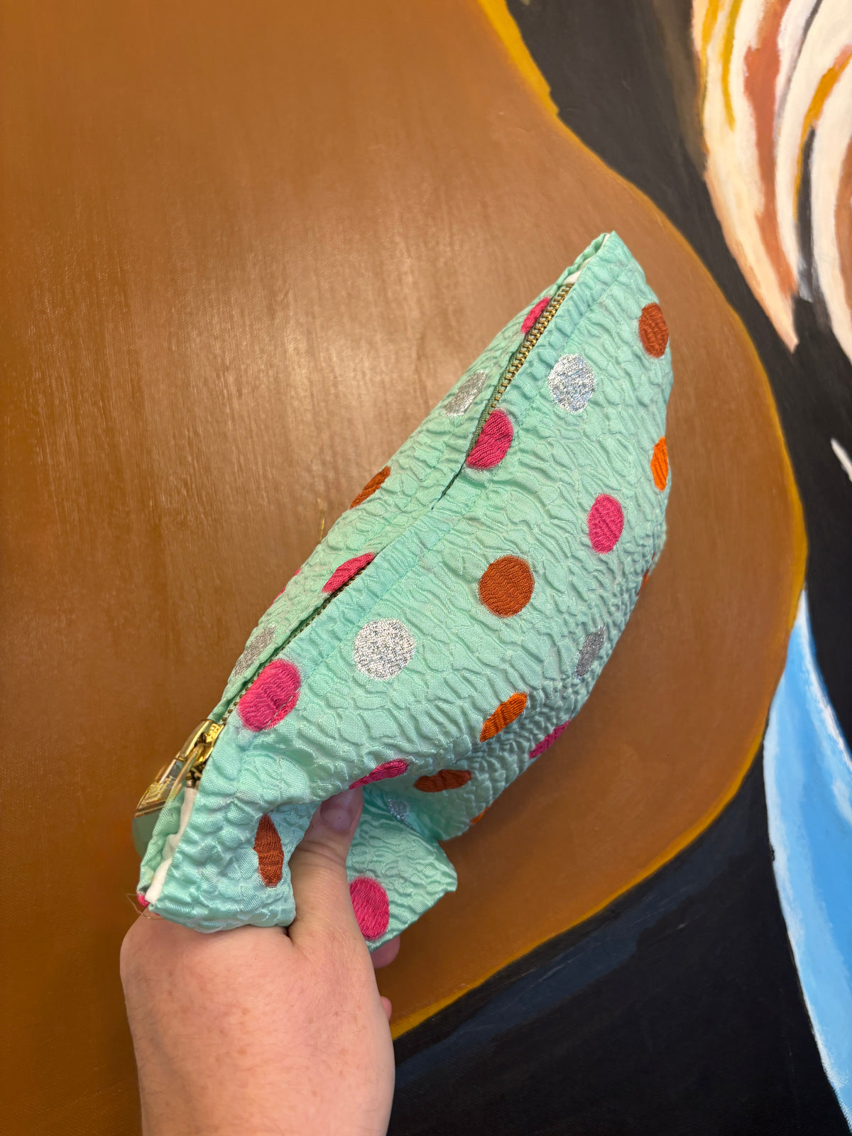 Stor Clutch i mint grøn med store prikker | 27x18 cm
