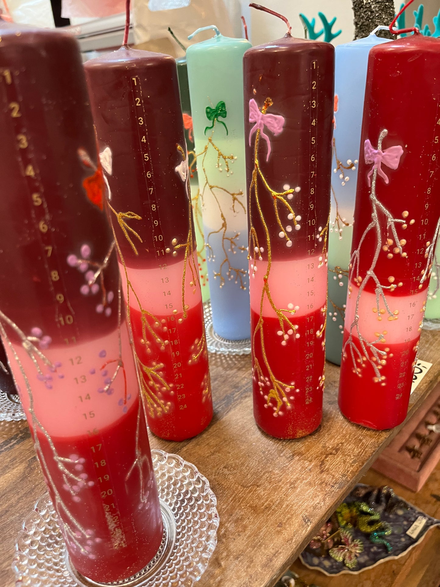 Kalenderlys bodaux, lyserød og klassisk rød