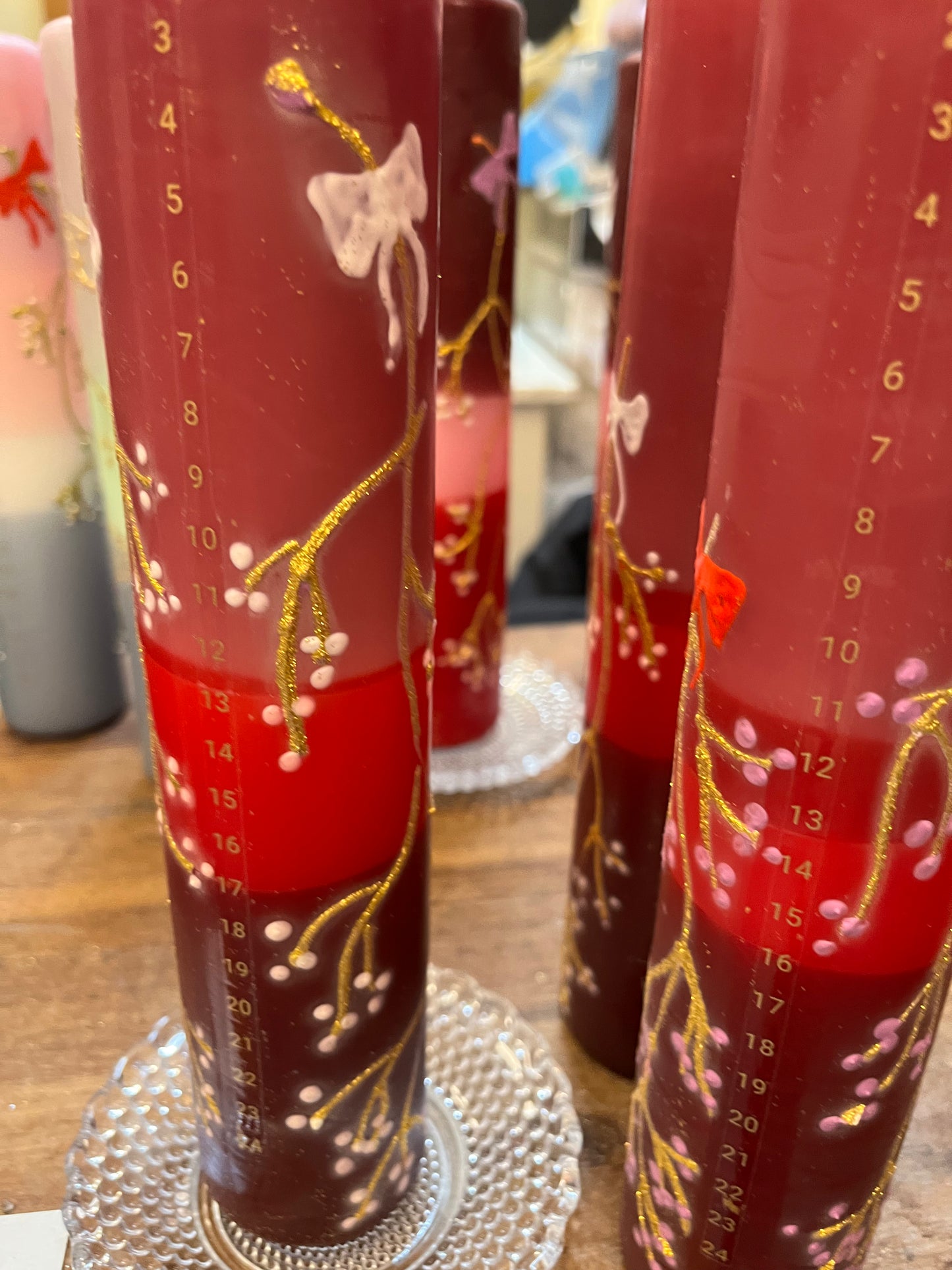 Kalenderlys rouge, klassisk rød og mørk bodaux