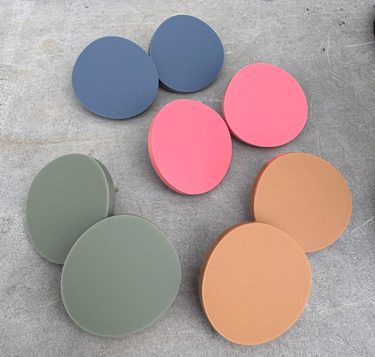 Store dots i pink