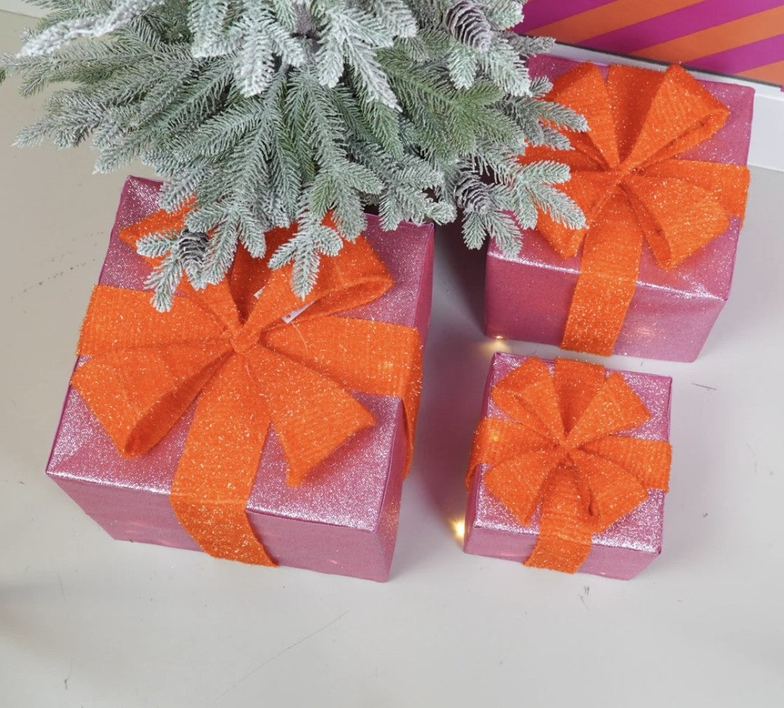 Firkantet gaver med LED i tre størrelser